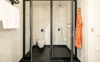 Premium Room, 1 King Bed, City View
