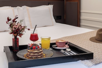 Double Room, 1 King Bed (Interior)