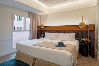 Junior Suite, Courtyard View
