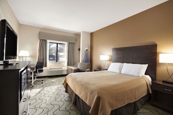 Standard Room, 1 Queen Bed