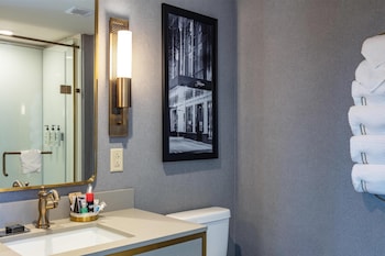 Deluxe Room, 2 Queen Beds