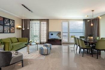 Presidential Suite, 1 Twin Bed