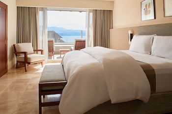 Heavenly Penthouse, 1 Bedroom Bi-level Suite, 1 King