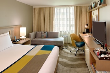 Junior Room, 1 King Bed (City)
