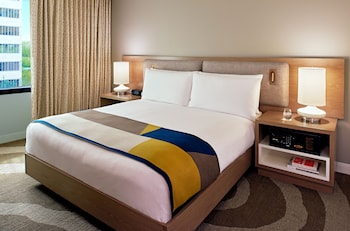 Room, 1 King Bed, Accessible (City)