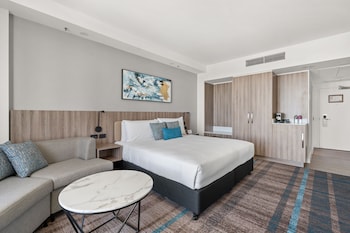 Standard Room, 1 King Bed, Ocean View (Top Floor)