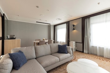 Suite, 1 King Bed