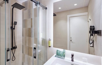 Basic Room (Individual)