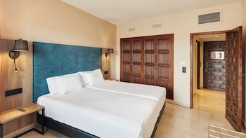 Classic Twin Room (Exterior)