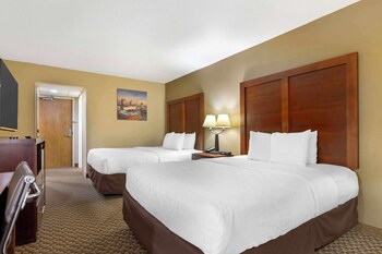 Standard Room, 2 Queen Beds, Non Smoking
