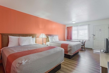Standard Room, 2 Queen Beds, Accessible, Non Smoking