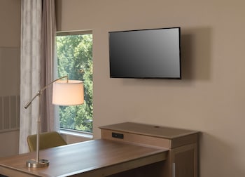 Studio, 2 Queen Beds, Accessible, Non Smoking (Mobility & Hearing, Roll-in Shower)