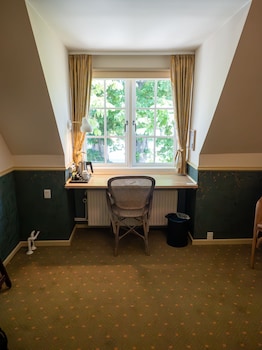 Basic Single Room