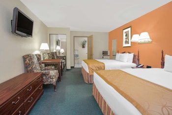Standard Room, 2 Queen Beds, Smoking