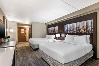 Standard Room, 2 Queen Beds, Non Smoking, Refrigerator & Microwave (Walk-in Shower)