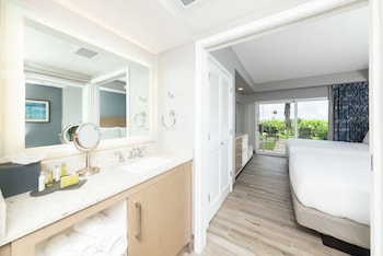 Suite, 2 Queen Beds, Patio