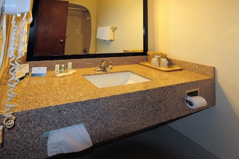 Room, Multiple Beds, Accessible, Non Smoking