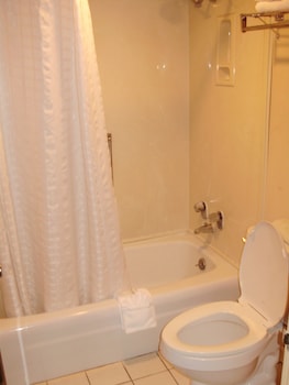 Deluxe Room, 1 King Bed