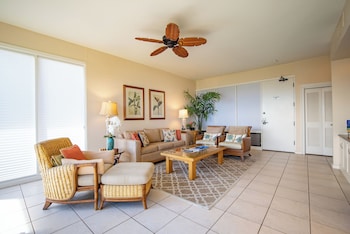 Villa, 1 Bedroom, Oceanfront (Bay 19G4 Gold ,1Bath)