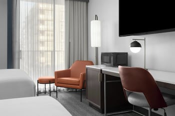 Room, 2 Queen Beds (Hearing Accessible)