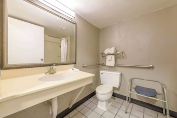 Standard Room, 1 King Bed, Non Smoking, Refrigerator & Microwave