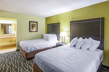 Standard Room, 2 Double Beds, Non Smoking