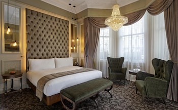 The Queen's Gate Suite