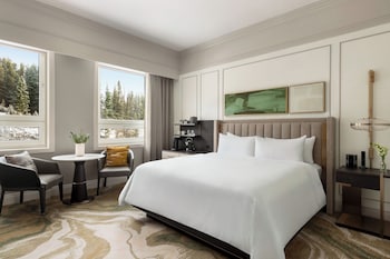 Room, 1 King Bed, Mountain View (Fairmont)