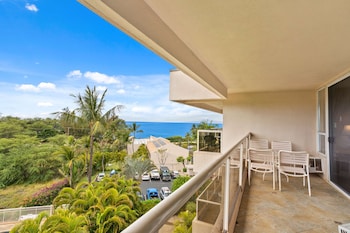 Deluxe Room, 1 Double Bed, Partial Ocean View (Comp)