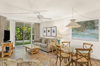 2 Bedroom Deluxe Suite