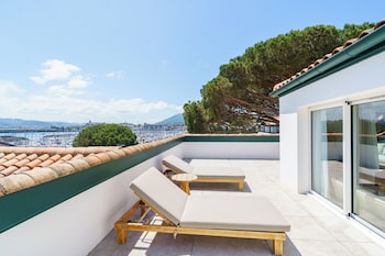 Suite, Terrace, Pool View
