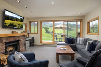 Condo, 3 Bedrooms (Villas 1515)