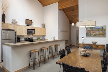 Condo, 3 Bedrooms (Villas 1433)