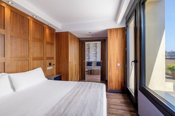 Suite, Private Pool (Single Use)