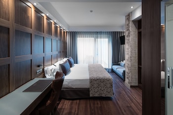 Premium Room (Pool)