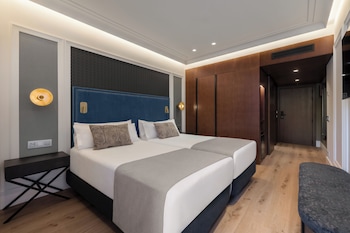 Premium Triple Room (3 adults)