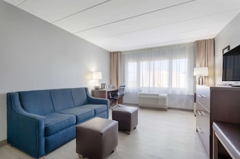Suite, 1 King Bed, Non Smoking