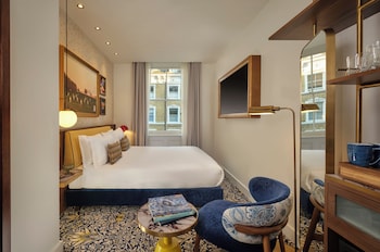 Renovated Cura Queen
