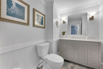 Bay View King Suite