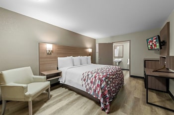 Superior Room, 1 King Bed, Accessible (Roll-In Shower, Smoke Free)