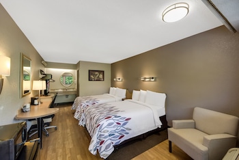 Deluxe Room, 2 Double Beds (Smoke Free)