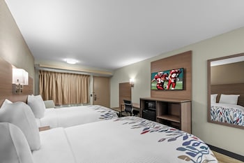 Deluxe Room, 2 Double Beds (Smoke Free)