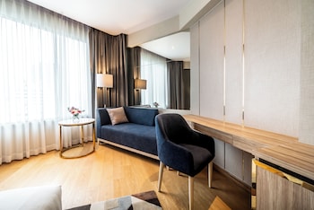 Premier King Bed