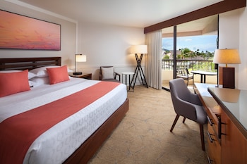Room, 1 King Bed, Roll-in Shower, Ocean View (Mobility Accessible)