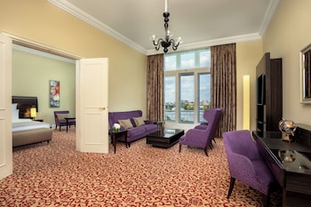Superior Suite, 1 Bedroom, Lake View