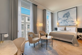 Deluxe Room, 1 King Bed