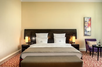 Superior Suite, 1 Bedroom, Lake View