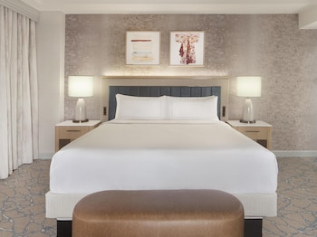 Room, 1 King Bed with Sofa bed, Tower