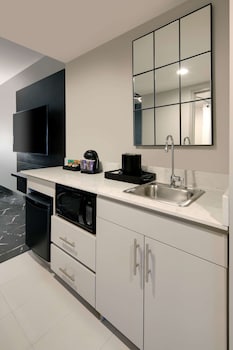 Premium Suite, 2 Queen Beds, Accessible (Roll-In Shower)