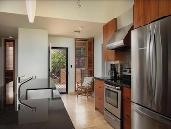 Condo, 2 Bedrooms, Ocean View (38F)